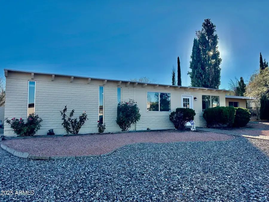 1206 Suffolk Road, Sierra Vista, AZ 85635 - Image #3