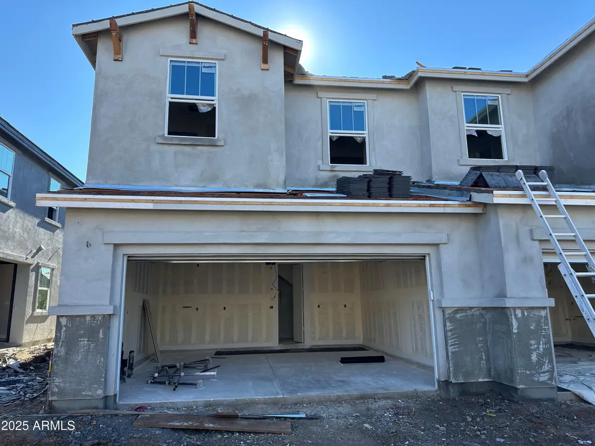 5825 E Zachary Drive, Phoenix, AZ 85054 - Image #1