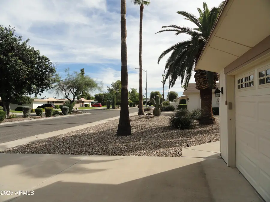 17464 N 106th Avenue, Sun City, AZ 85373 - Image #3
