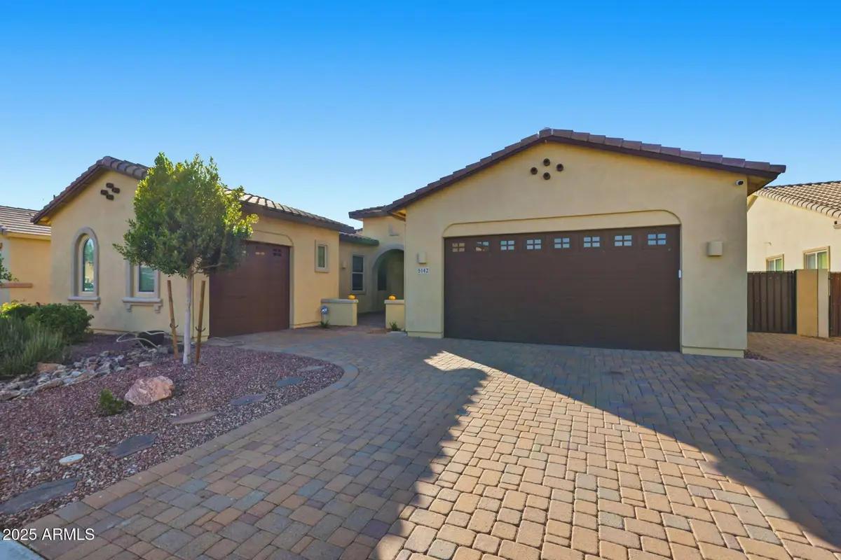 5142 S Mcminn Drive, Gilbert, AZ 85298 - Image #1