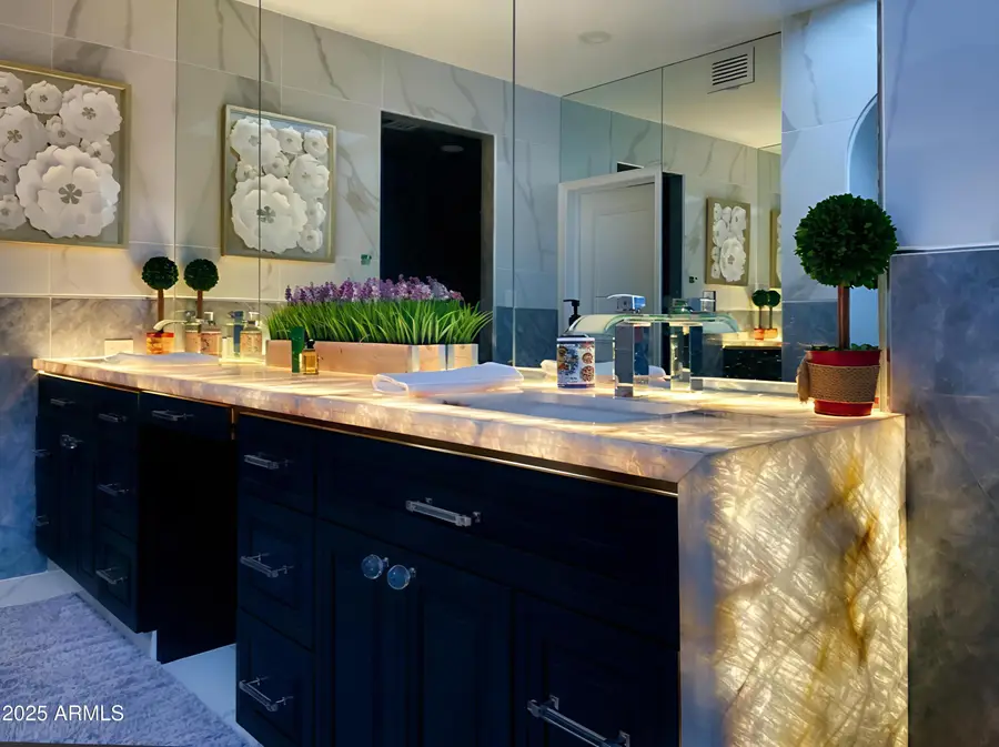 10113 E Topaz Drive, Scottsdale, AZ 85258 - Image #3