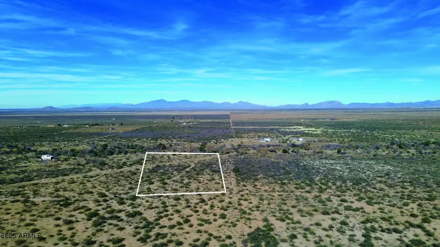 10 Acres E Roadrunner Lot E Lane #D, Pearce, AZ 85625 - Image #2