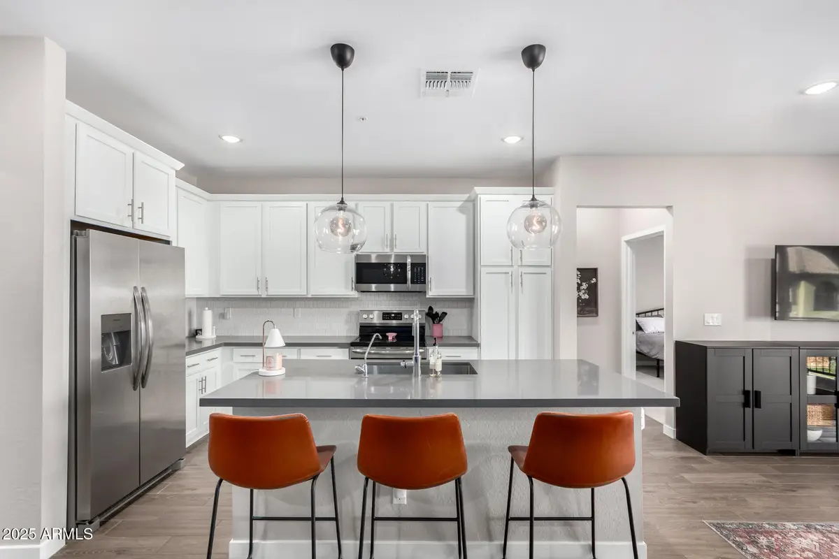 155 N Lakeview Boulevard #260, Chandler, AZ 85225 - Image #1