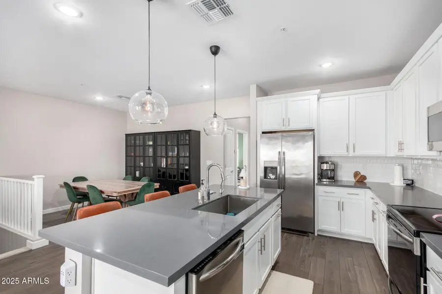 155 N Lakeview Boulevard #260, Chandler, AZ 85225 - Image #2