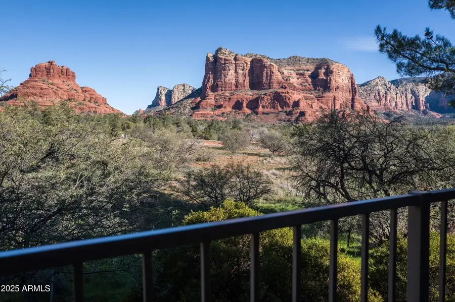 90 Canyon Circle Drive, Village Of Oak Creek Big Park, AZ 86351 - Image #2