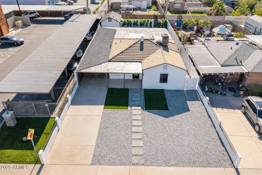 385 E Clarendon Avenue, Phoenix, AZ 85012 - Image #2