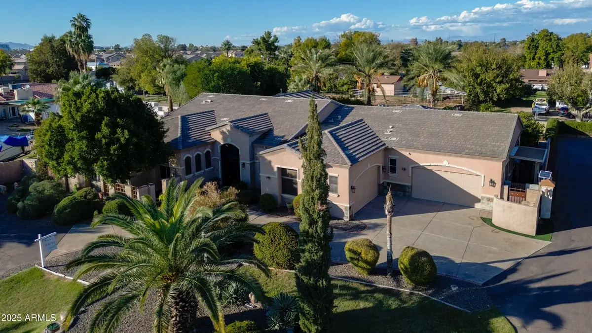 5627 N 83rd Lane, Glendale, AZ 85303 - Image #1