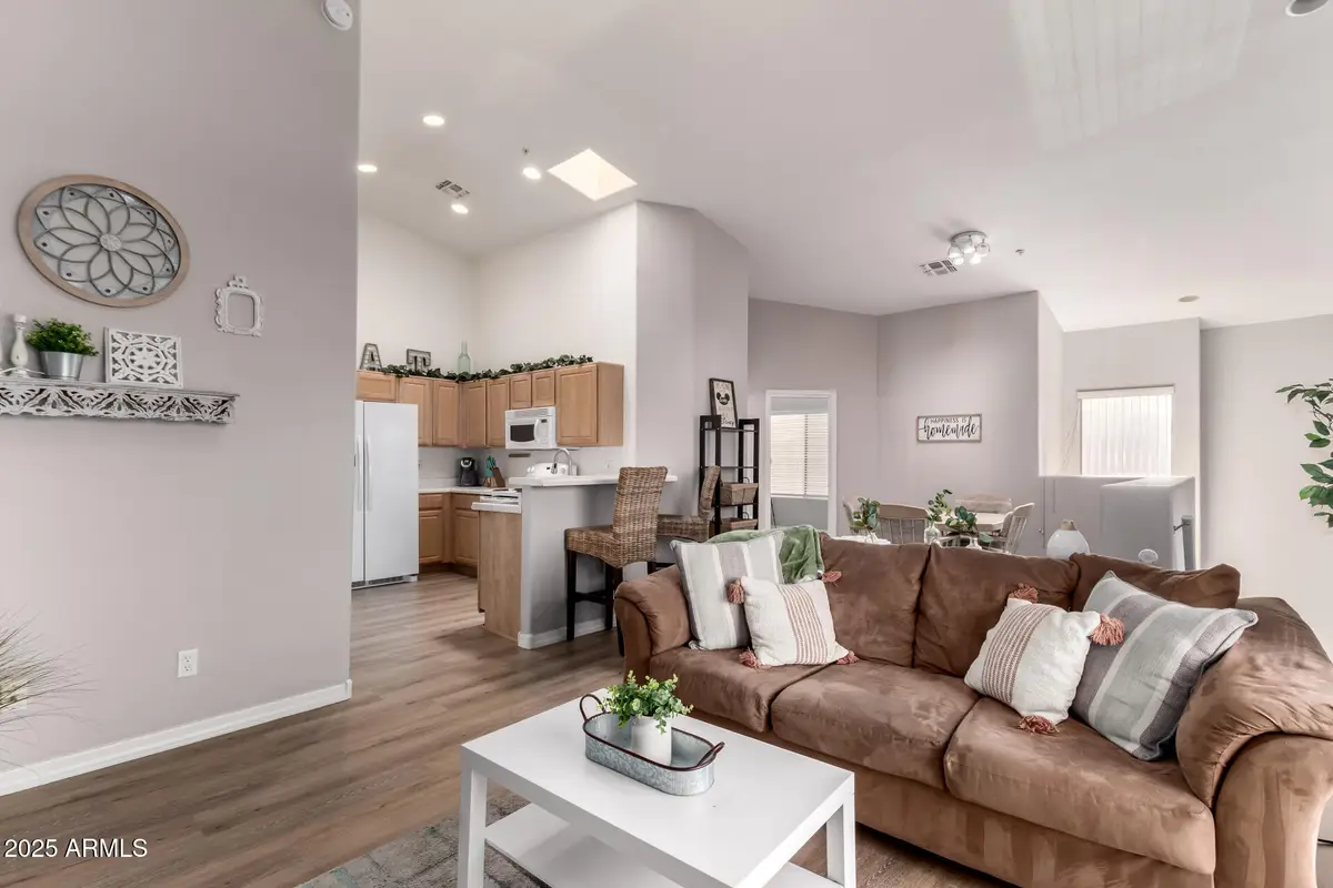 1406 W Emerald Avenue #102, Mesa, AZ 85202 - Image #1