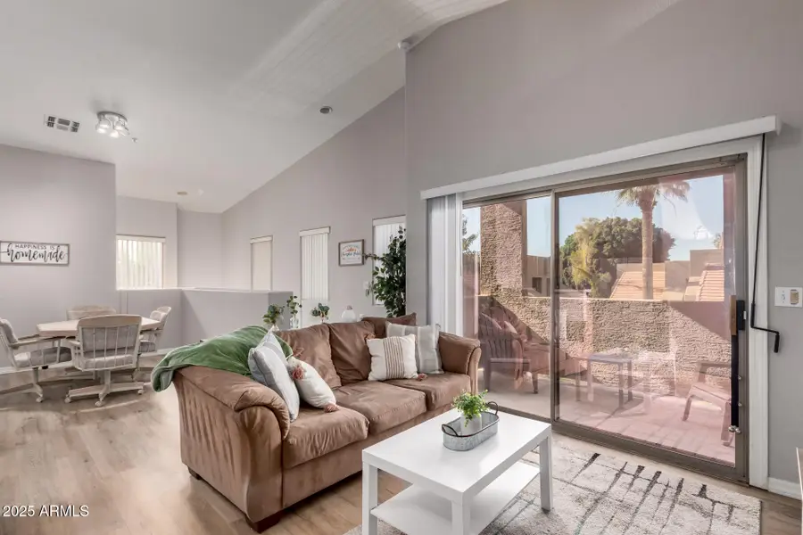 1406 W Emerald Avenue #102, Mesa, AZ 85202 - Image #2