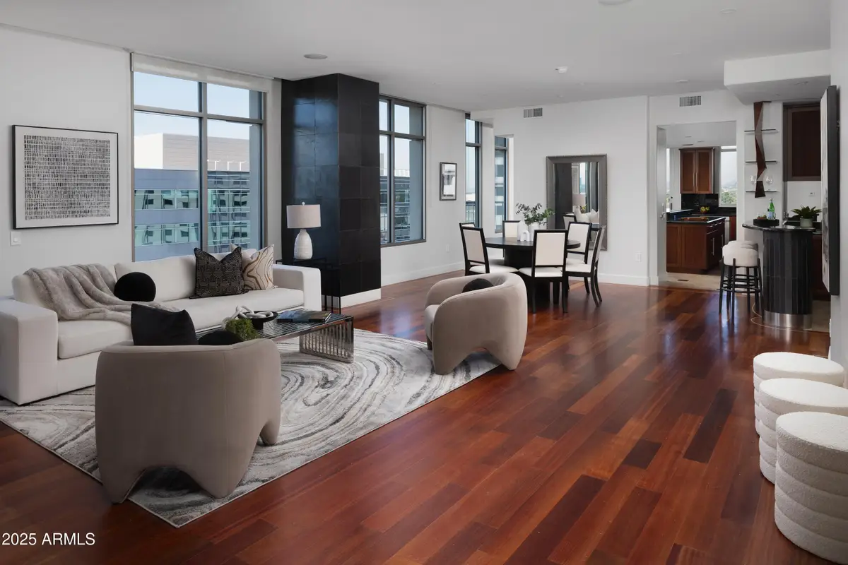 2402 E Esplanade Lane #1001, Phoenix, AZ 85016 - Image #1