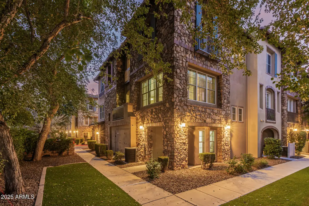 2482 E Roma Avenue, Phoenix, AZ 85016 - Image #1