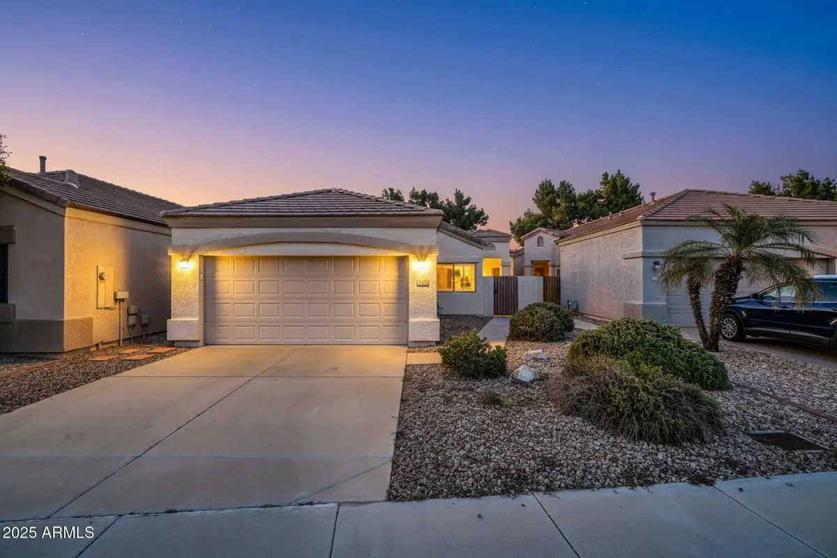 3228 E Fremont Road, Phoenix, AZ 85042 - Image #1