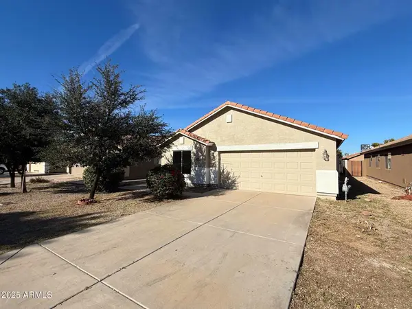 1316 E Vernoa Street, San Tan Valley, AZ 85140