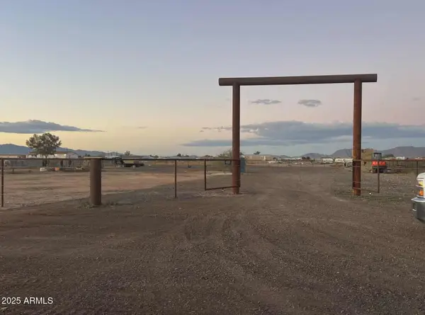 51252 W Buffalo Dog Road, Aguila, AZ 85320