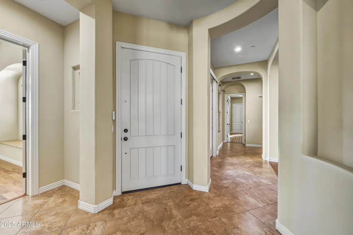 758 E Sunburst Lane, Tempe, AZ 85284 - Image #1