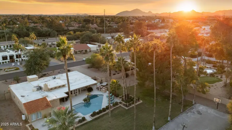 9748 E Becker Lane, Scottsdale, AZ 85260 - Image #3