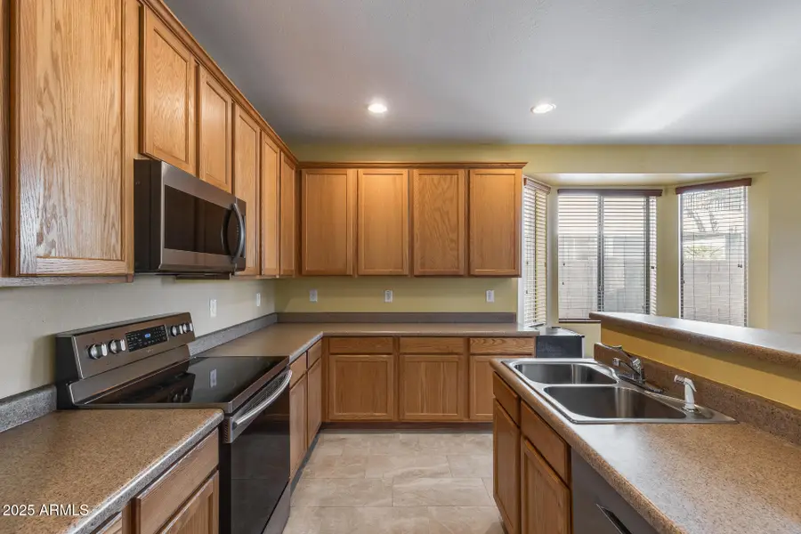 3327 S 257th Drive, Buckeye, AZ 85326 - Image #3