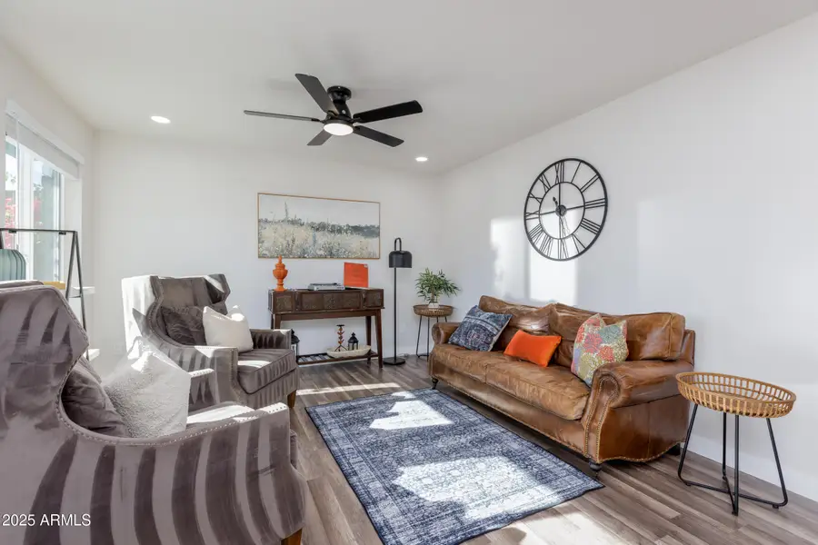 2936 W Michelle Drive, Phoenix, AZ 85053 - Image #3