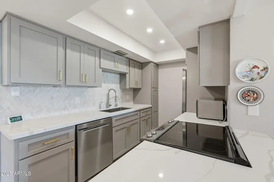 7557 N Dreamy Draw Drive #264, Phoenix, AZ 85020 - Image #2