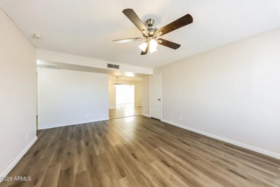 7227 W Turquoise Avenue, Peoria, AZ 85345 - Image #3