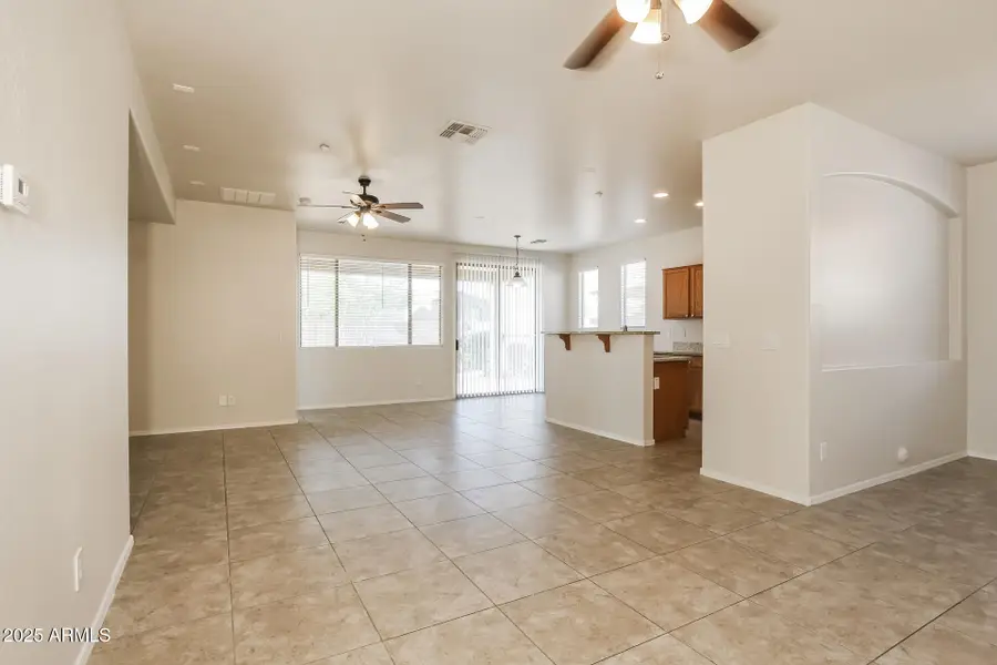 12075 W Eagle Ridge Lane, Peoria, AZ 85383 - Image #3