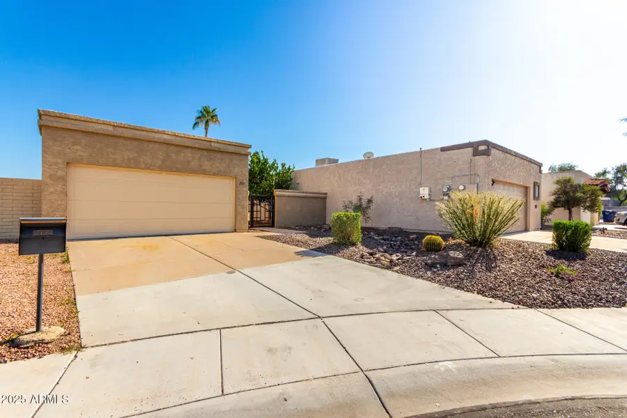 2133 N Apollo Court, Chandler, AZ 85224 - Image #2