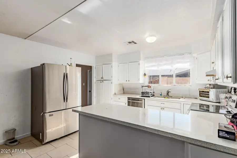 2938 N 50th Drive, Phoenix, AZ 85031 - Image #3