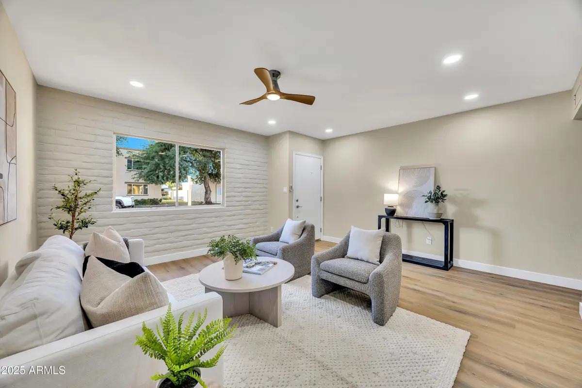 2128 E Dunbar Drive, Tempe, AZ 85282 - Image #1