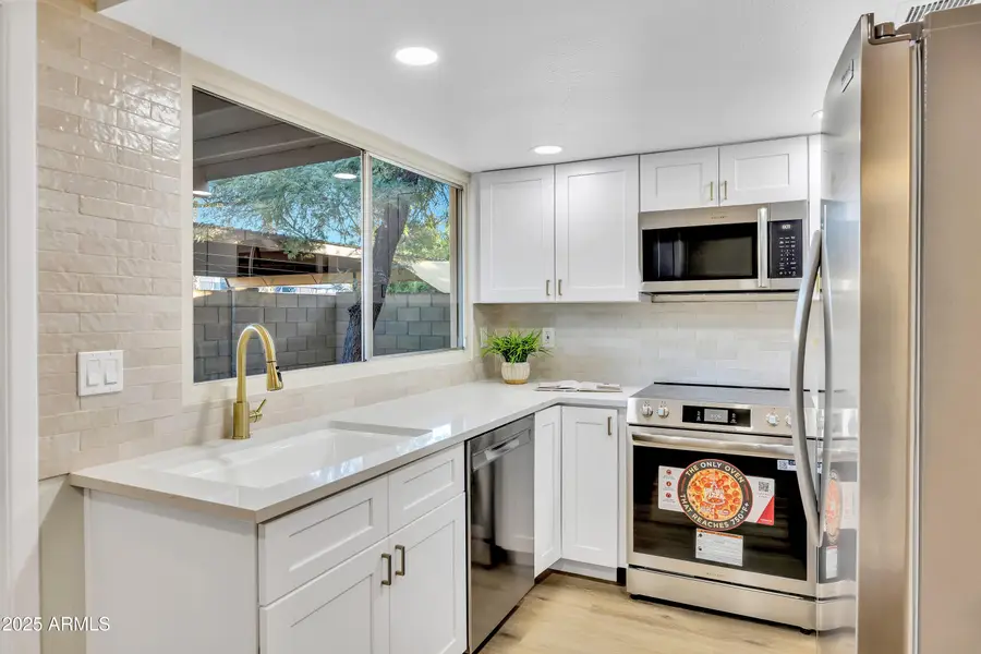 2128 E Dunbar Drive, Tempe, AZ 85282 - Image #2