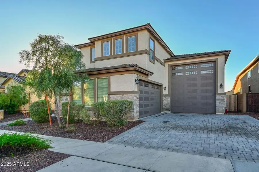 17663 W Straight Arrow Lane, Surprise, AZ 85387 - Image #2