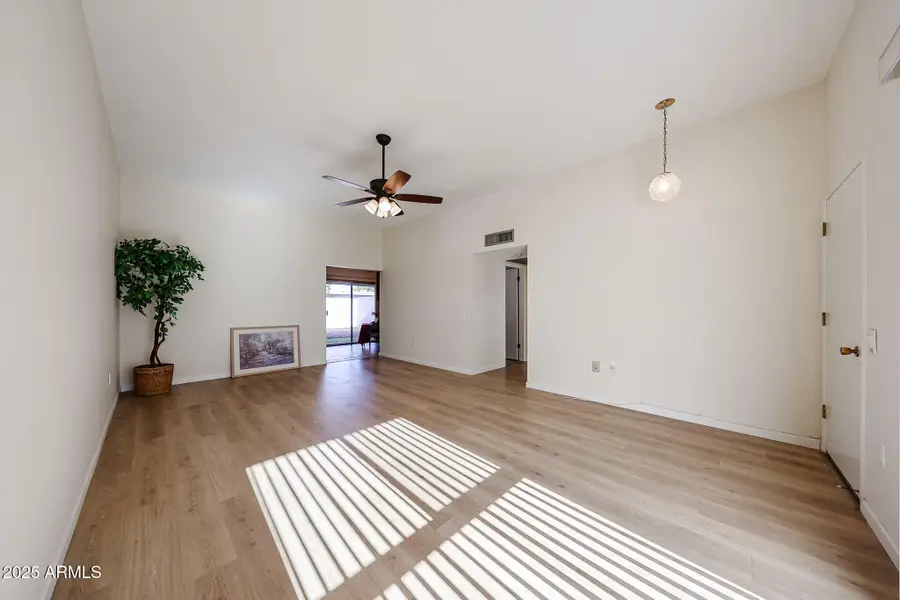 12890 N 99th Drive, Sun City, AZ 85351 - Image #2