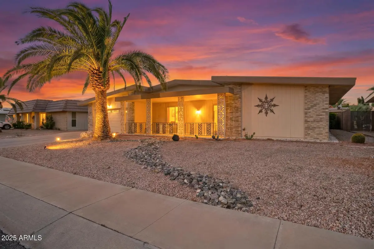 10902 W Welk Drive, Sun City, AZ 85373 - Image #1