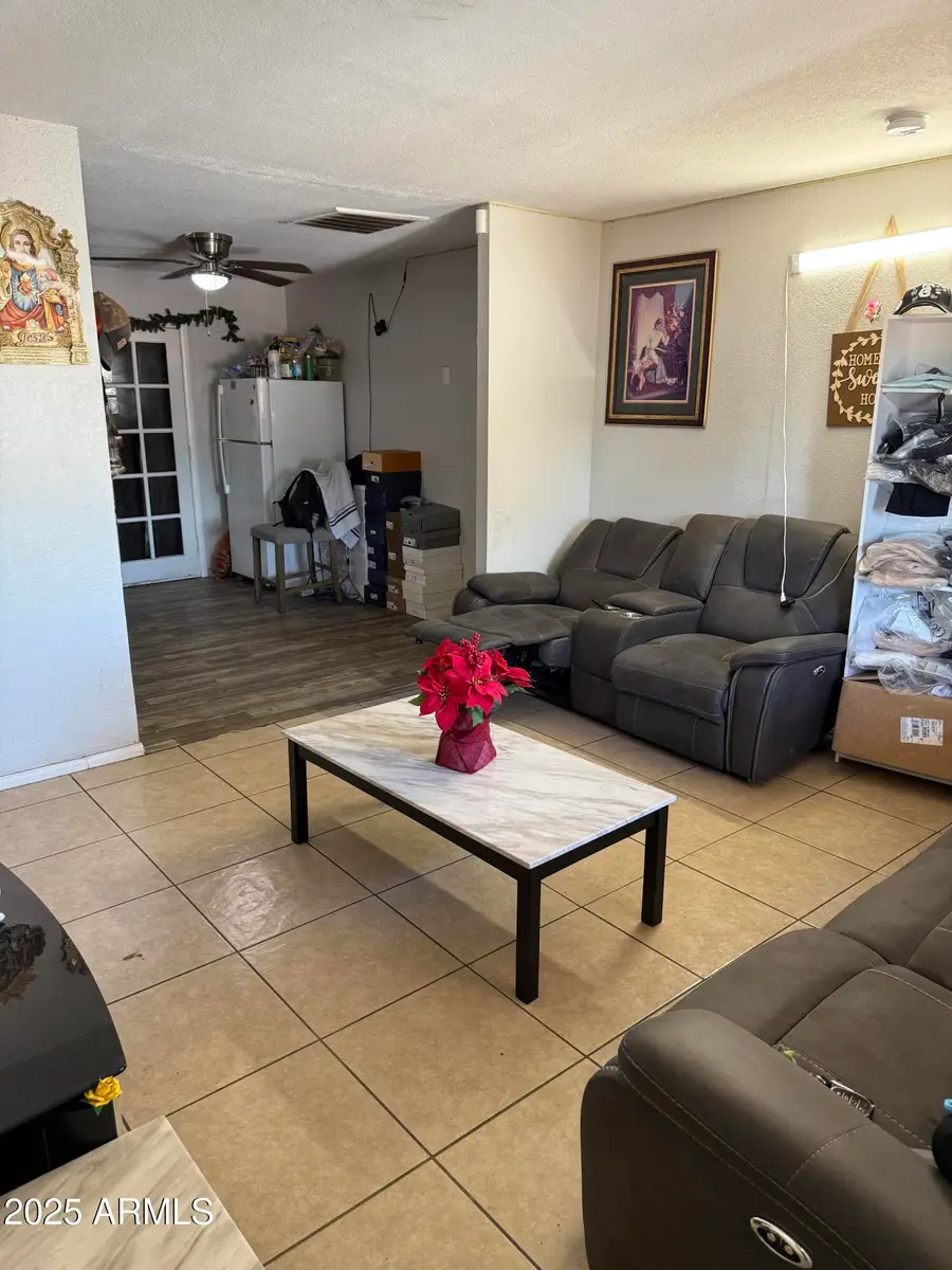 2116 N 49th Avenue, Phoenix, AZ 85035 - Image #3