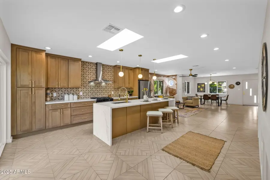 1540 E Cheery Lynn Road, Phoenix, AZ 85014 - Image #3