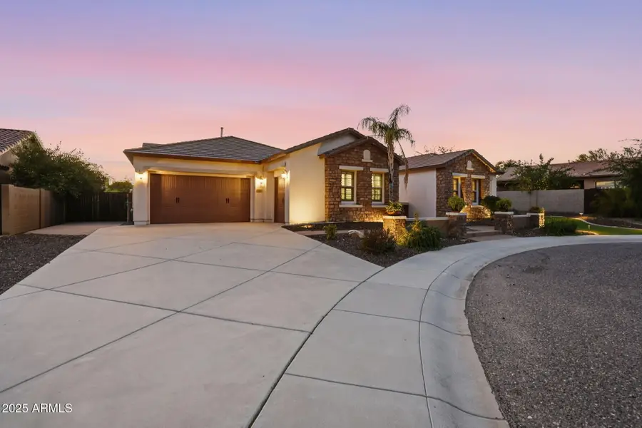 25914 N 49th Lane, Deer Valley, AZ 85083 - Image #3