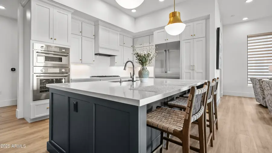 5250 E Deer Valley Drive #401, Phoenix, AZ 85054 - Image #2