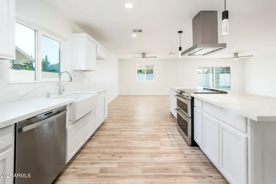 4801 W Sunnyside Avenue, Phoenix, AZ 85304 - Image #2