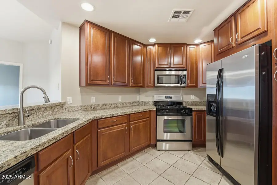 5450 E Deer Valley Drive #2024, Phoenix, AZ 85054 - Image #2