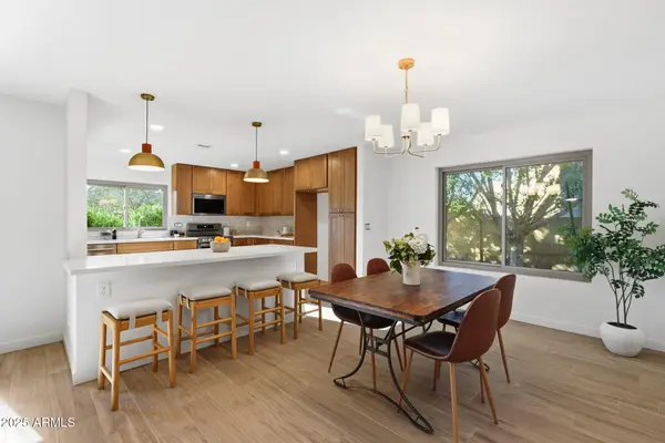 8116 N 18th Way, Phoenix, AZ 85020