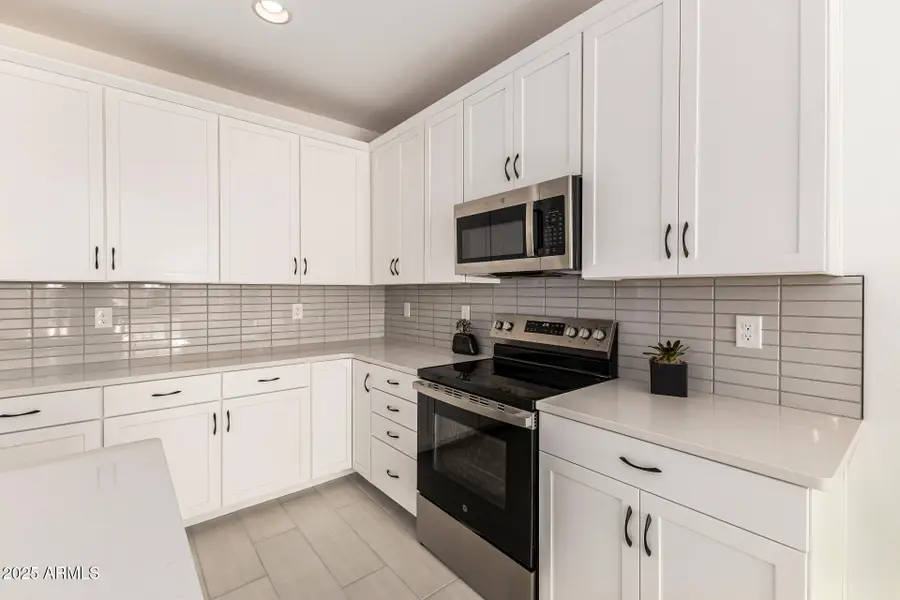 18633 E Helian Drive, Queen Valley, AZ 85118 - Image #3