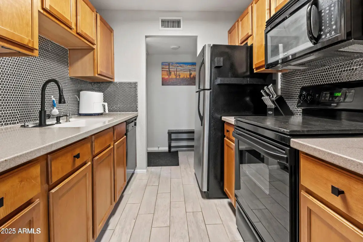 7550 N 12th Street #139, Phoenix, AZ 85020 - Image #1