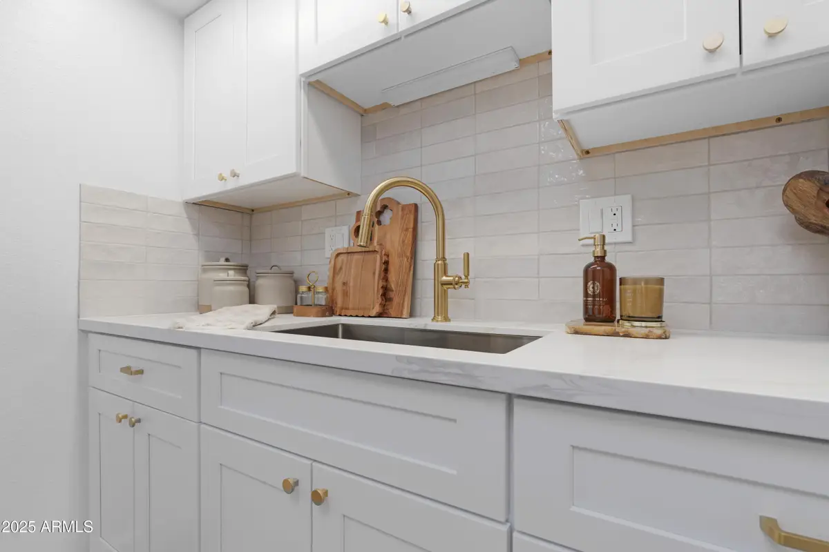 13231 N 98th Avenue #F, Sun City, AZ 85351 - Image #1