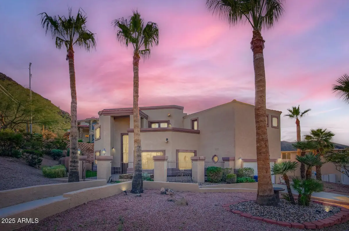 1543 E Mission Lane, Phoenix, AZ 85020 - Image #1