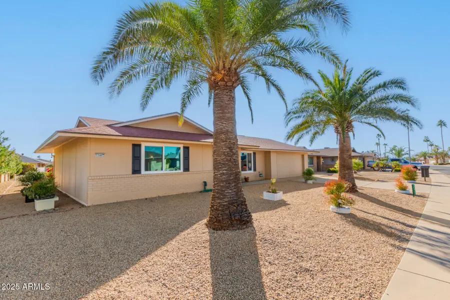 12407 W Flagstone Drive, Sun City West, AZ 85375 - Image #2