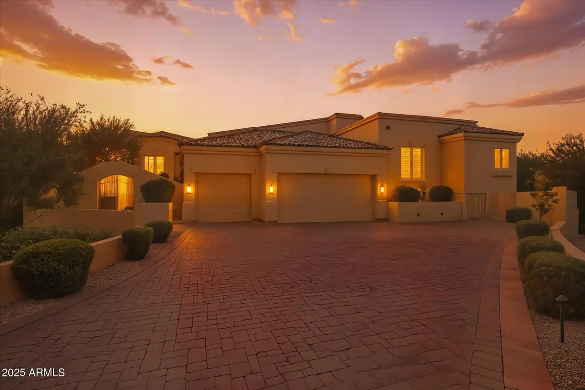 14020 S Canyon Drive, Phoenix, AZ 85048 - Image #1