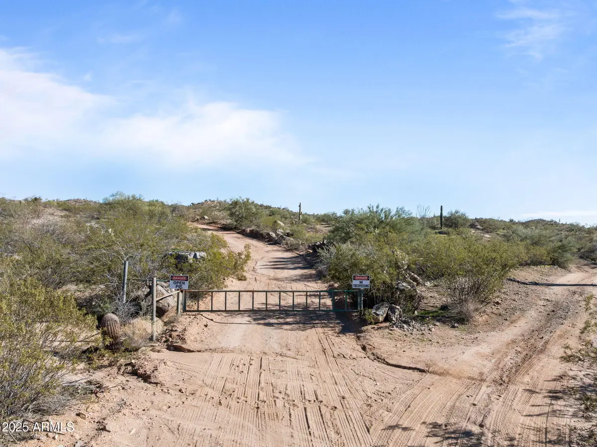 XX1 W Monarch Trail, Morristown, AZ 85390 - Image #1