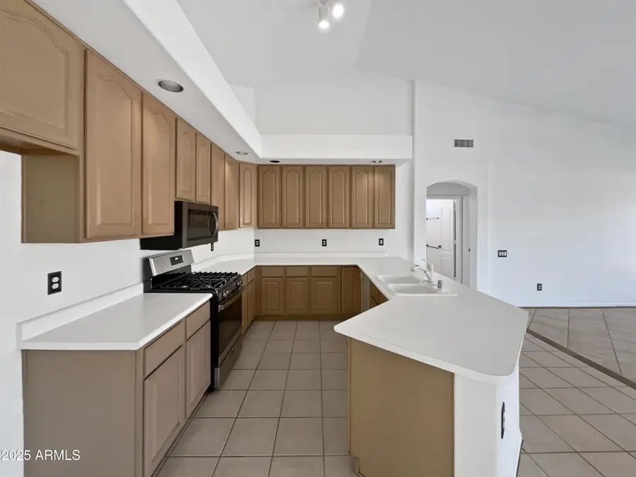 6160 E Woodridge Drive, Phoenix, AZ 85254 - Image #2