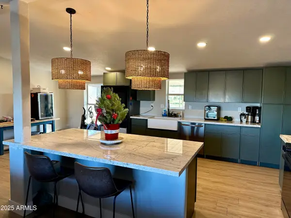 4411 E Triple Crown Drive, San Tan Valley, AZ 85140