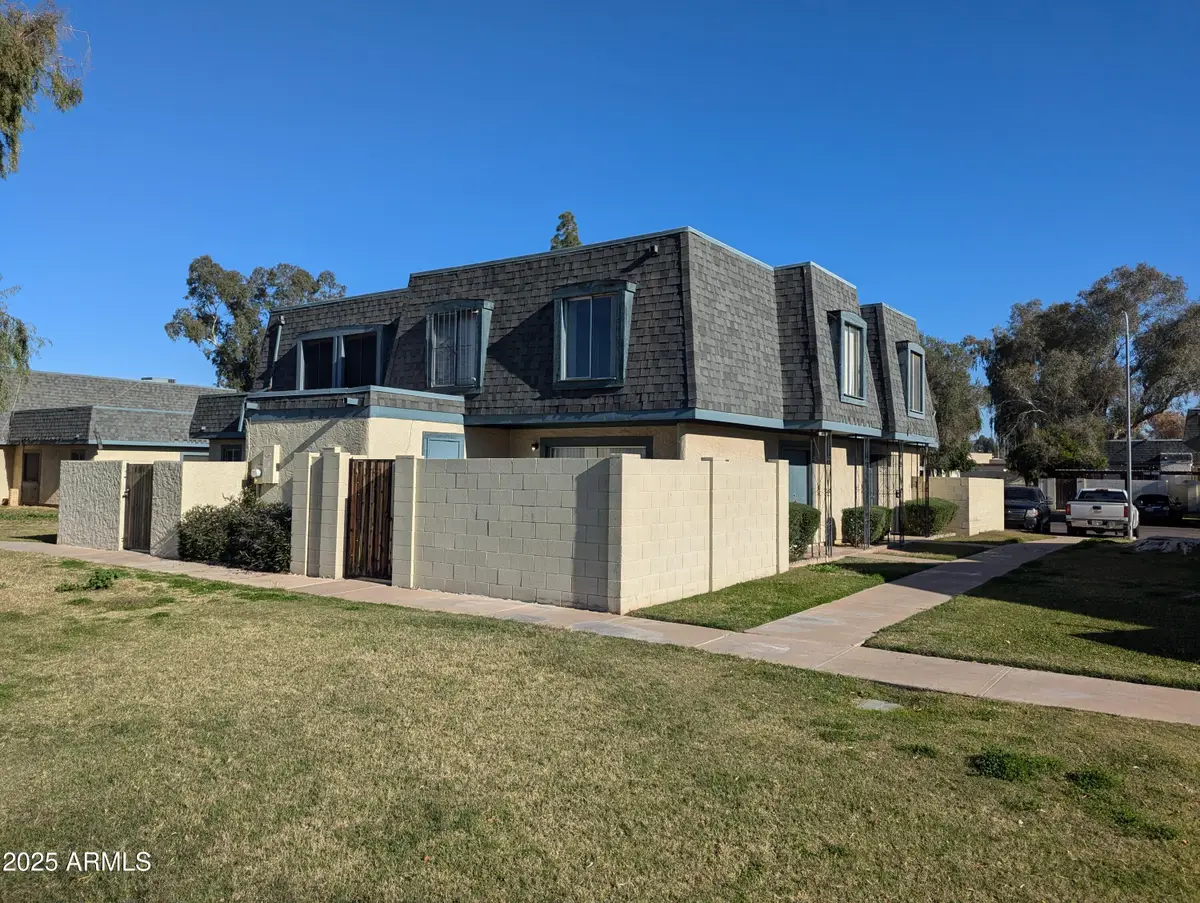 8112 N 32nd Drive, Phoenix, AZ 85051 - Image #1