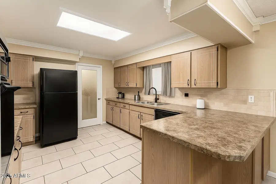 10504 W Roundelay Circle, Sun City, AZ 85351 - Image #2